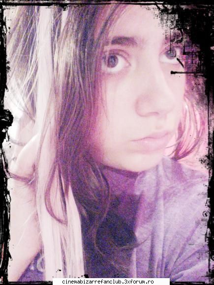 mda...o nebuna=)) asta facut acu...cu shuvitza rozz!!!! &nbsp; &nbsp; pacat fatza ..ea srica tot