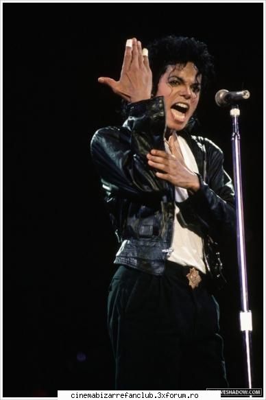 kiss spank kiss(hi riri ADMIN๋ �яєω *Bella*