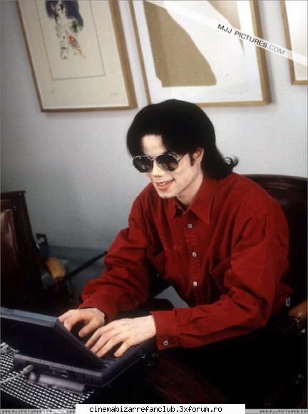 si, sa scrutam , chat in intreaga arata deloc rau) :nebun: sala