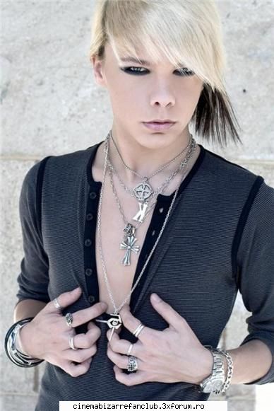 cb`s birthdays kiro meu :x:x&nbsp; &nbsp; &nbsp; &nbsp;