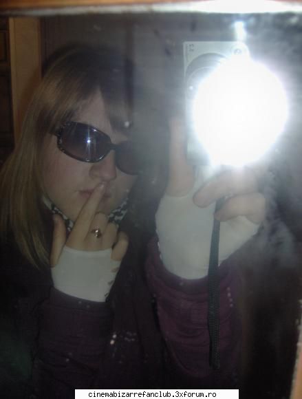 lonely little self kiss,kiss ADMIN๋ �яєω *Alice*