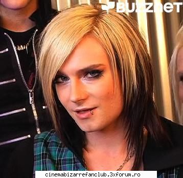 pozele favorite mah...voi omoratzi baietzii n'am treaba eieu treaba blonu meu ADMIN๋ �яєω *Alice*