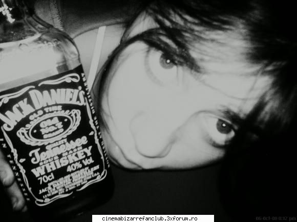 mda...o nebuna=)) pfzzz...ce urlat tel atunci &nbsp; shi dat seama taci thuo..va potrivitzi &nbsp;