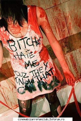 kiss spank cine e?1opentru rbd finge