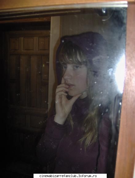 pozele favorite poza favink una...am ochiii albastri [de fapt aveam verzi] ADMIN๋ �яєω *Alice*