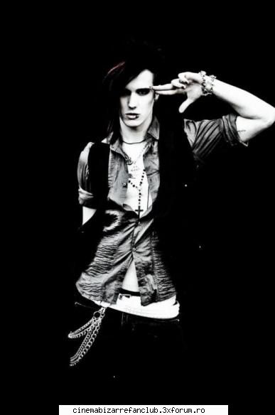 hot not? kiroooo mica iubesc poza :> ADMIN๋ �яєω *Cathy*