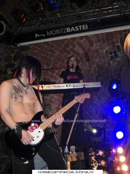 hello kitty ador poza asta&nbsp; &nbsp; &nbsp;