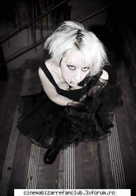 outfits par,haine accesori ..intr-un cuvant totul