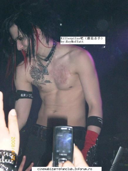 cicatrice? nui gay cai maniac fete din cate stiu eu.....am obs cicatricea cred avut tatuaj scos