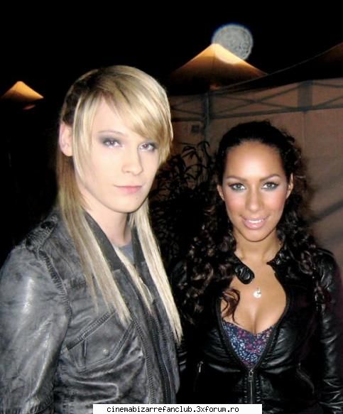 photos with shin shin shi leona (lewis) ADMIN๋ �яєω *Cathy*