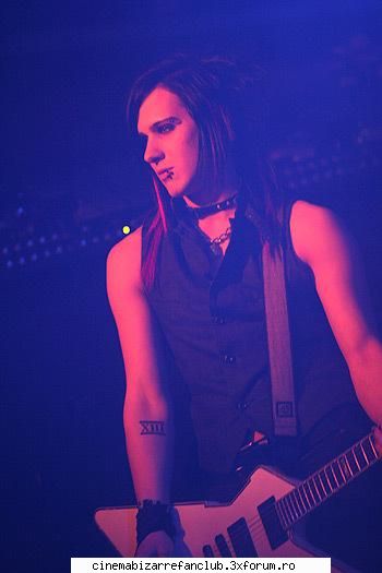 photos with aici cam mov dar merge ADMIN๋ �яєω *Bella*