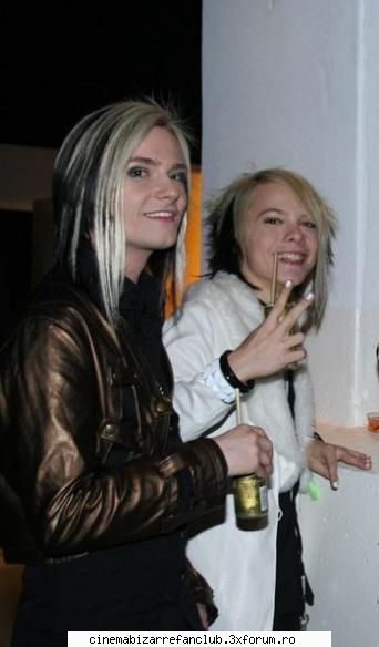 strify and kiro fac pauze! &nbsp; &nbsp; ADMIN๋ �яєω *Bella*