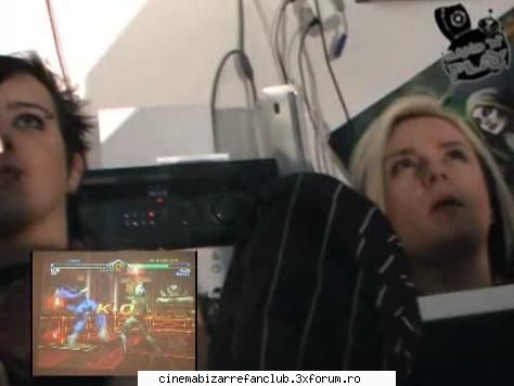 funny photos with strify:ia uite tipa ala cine cine ala? ADMIN๋ �яєω *Bella*