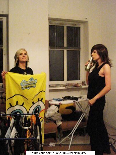 funny photos with strify: yeah! ador sponge bob! :&nbsp; esti strify dc?tipa: pai, tie iti placea ADMIN๋ �яєω *Bella*