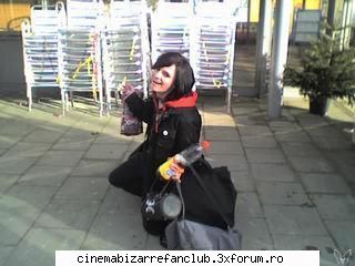 km distrus in poza asta :rotfl: before cinema bizarre