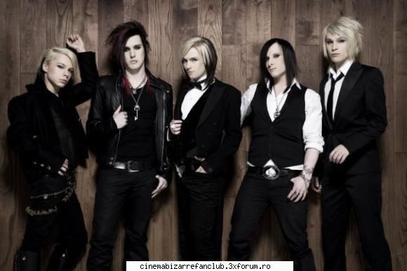 nush unde sunt aici:-? photos with cinema bizarre in the new formula