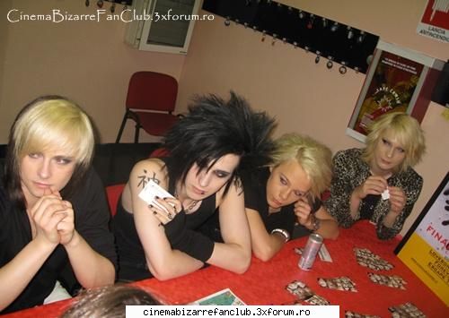 funny photos with tare kestia boxa! st: ma?st: vine!sunt sigur vine! vine!all: cine vine ma?st: imi ADMIN๋ �яєω *Bella*