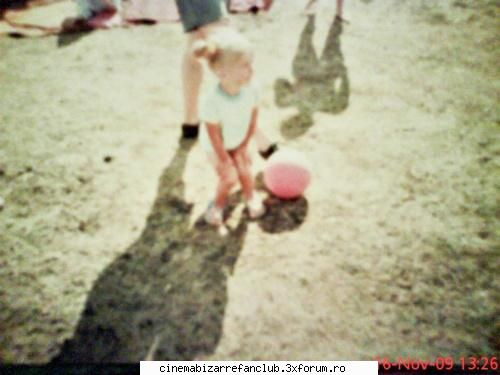 *A.Dee baby - daca tot am avut cereri de poze nemachiata.. eu - � Childhood �