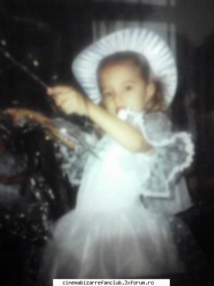Adelutza - ♠♪☺♀�Υσυ�_Ŧ0�♂☻♫♥ - � Childhood �