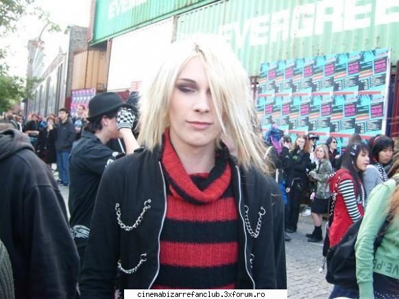 Biografie Shin - Lol,e tare am niste poze cu el lol Pun cateva - � Shin �
