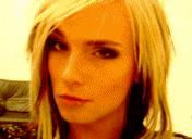 Cinema Bizarre Gifs - �..Love�Is�Dead..� - � Foto �