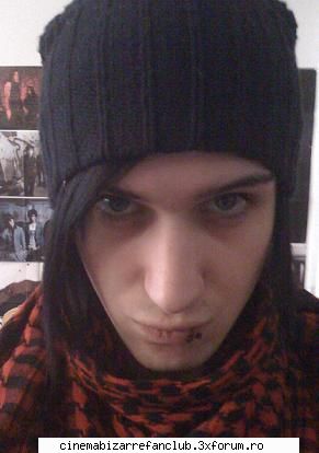 Crazy Life :)) - pers... Yu YUbik meu... plac lui fetele si etc - � Fan Fiction �