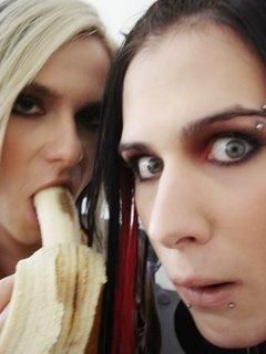 Funny photos with CB - strifu : ce e yu ?? yu: good! strifu ma`h yu - � Foto �