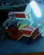 Little Alissu - soferitza lu tata la 3 anisori - � Childhood �