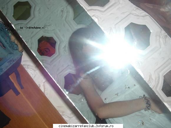 Me :X - ultima n`am mai editat`o doar m`am semnat e asa - � Pictures with us �