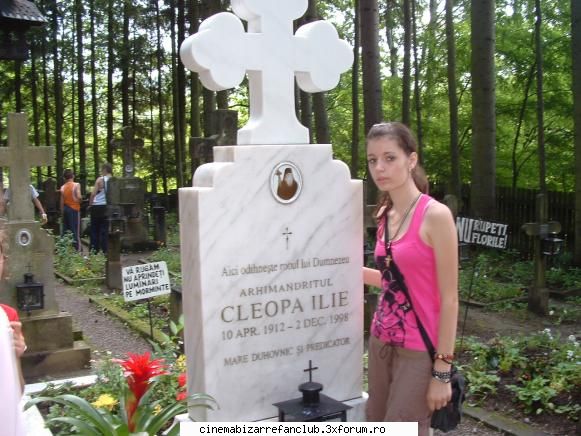 Me :X - asa poze din excursie ,poze pan` cimitir cn era - � Pictures with us �
