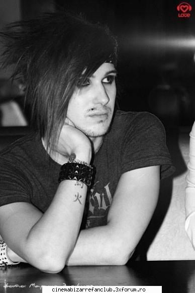 New style,new piercing,new Yu ? - bhaaaaaaa morrr O.o colindam mai devreme - � Yu �