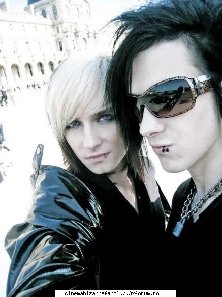 Strify and Yu - ADMIN - � Foto �