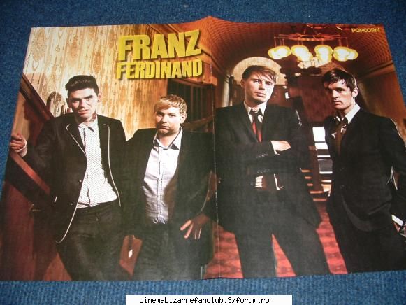 Sunt dOar ale mele :X - Franz Ferdinand,pe partea cealalta cu o distrusa - � Posters �