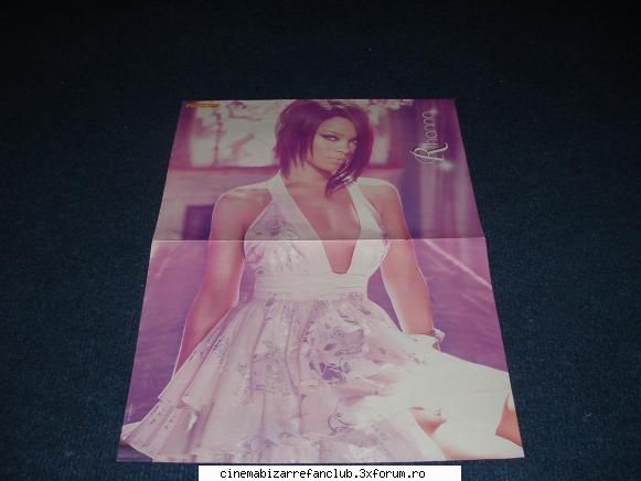 Sunt dOar ale mele :X - Rihana care si'a luat'O in freza - � Posters �