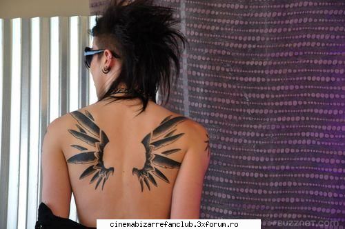 Yu`s tatoo - are altu nou :) - � Yu �
