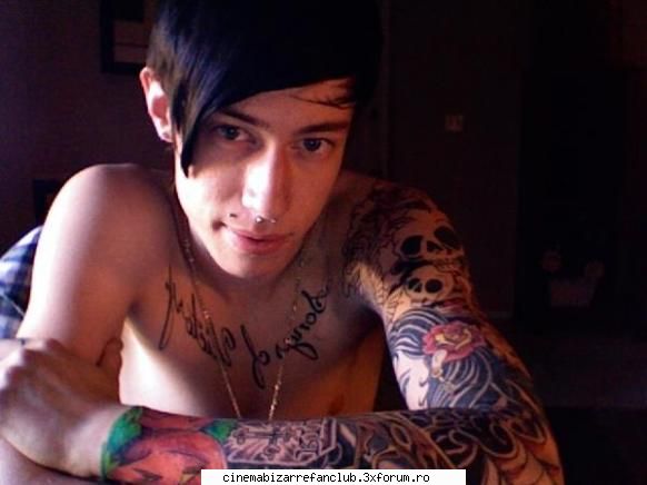 hot or not? - varmiuu hot ..pakt k e emo :x - � Games �