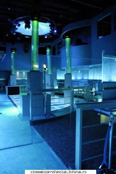 party for CB - intrarea in club - � Happy birthday �